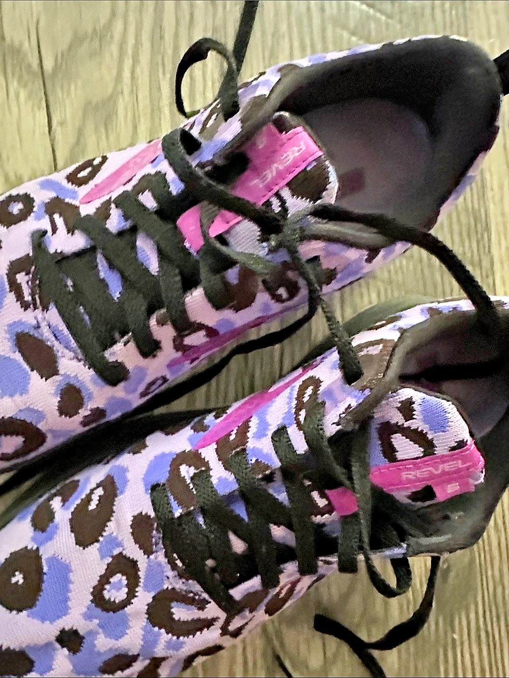 Brooks Revel Go Wild Athletic Shoes purple women’s size 8.5 - Picture 2 of 16